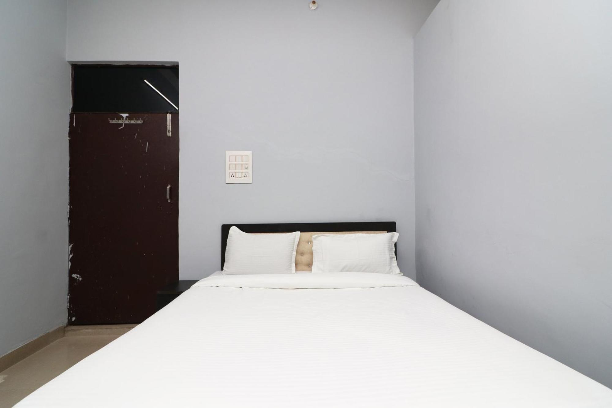 Hotel O Mulaqat Dadri エクステリア 写真