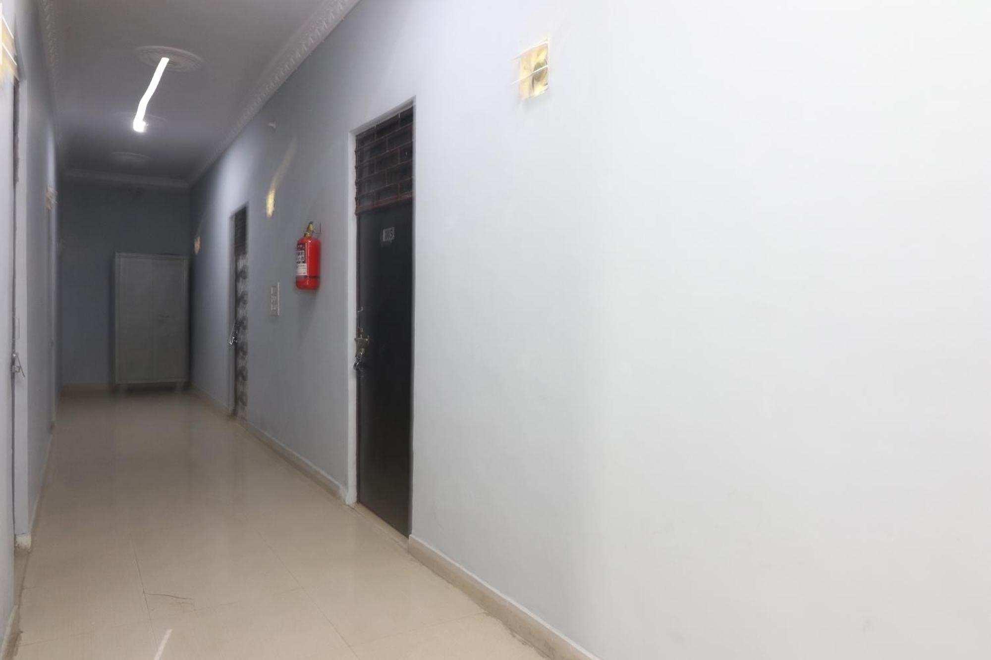 Hotel O Mulaqat Dadri エクステリア 写真