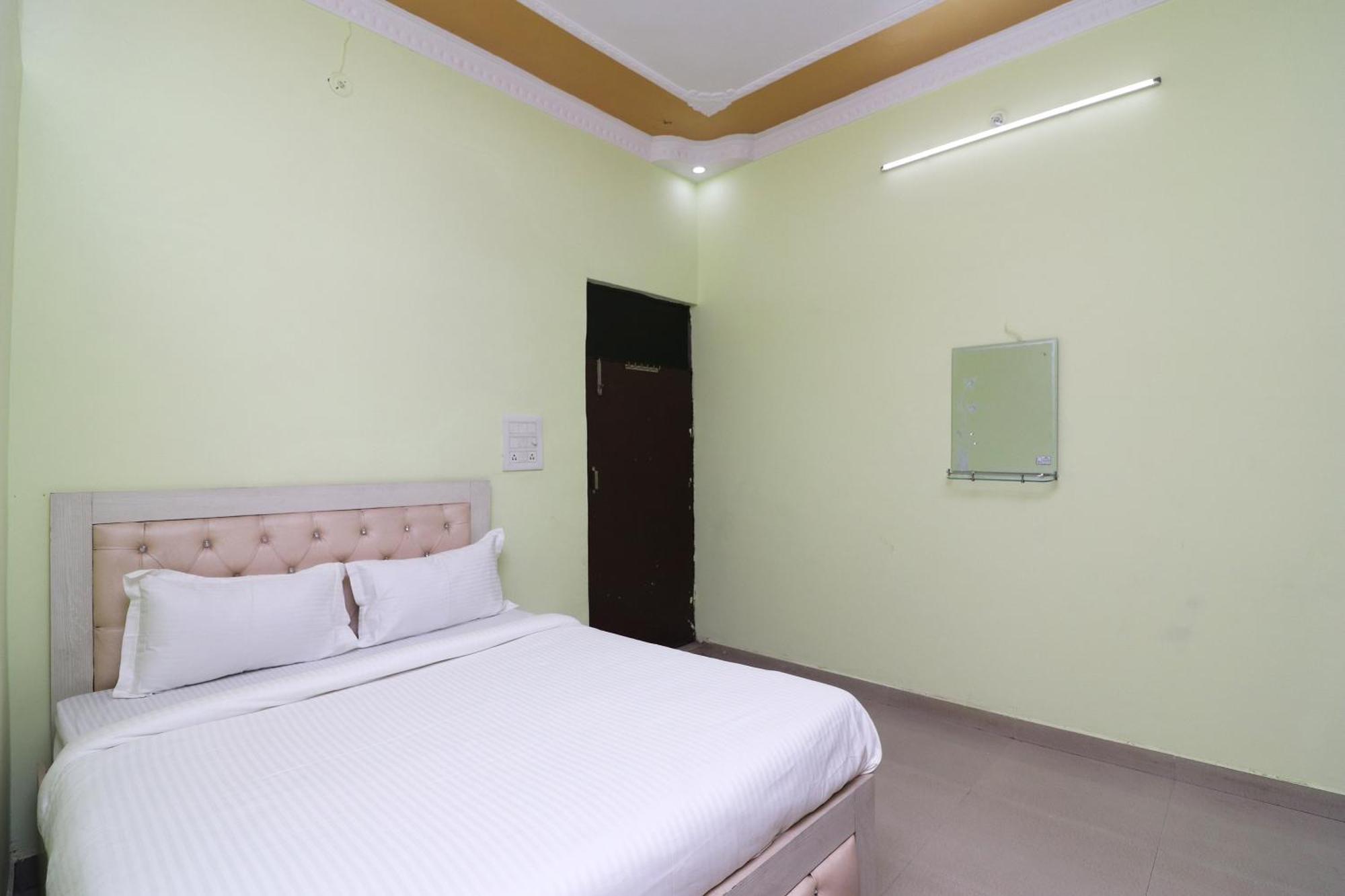 Hotel O Mulaqat Dadri エクステリア 写真